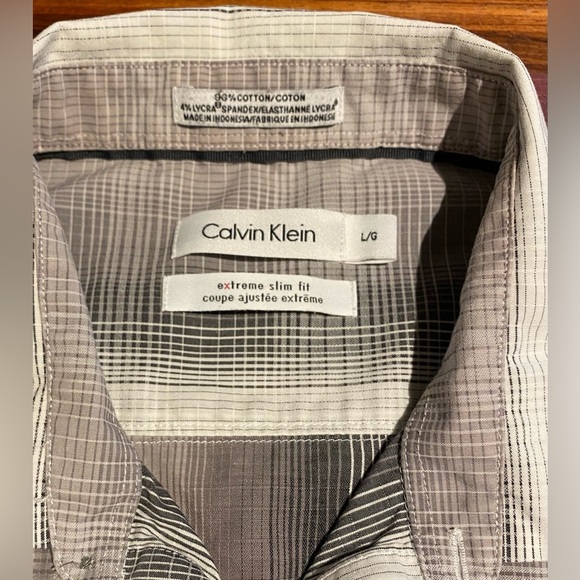 Calvin Klein Men's Short Sleeve Button-Front Shirt, size L - Picture 3 of 8